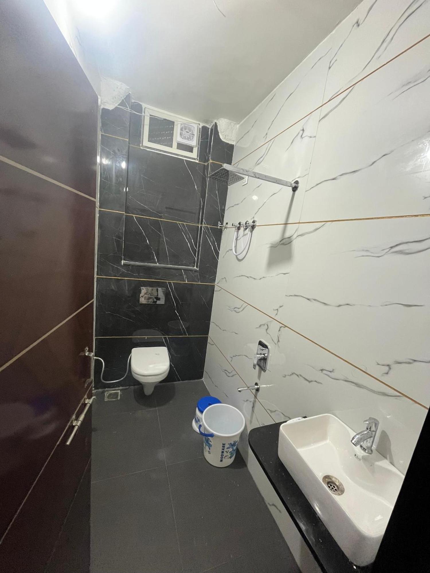 Yashomati Hotel Maheshwar Ngoại thất bức ảnh
