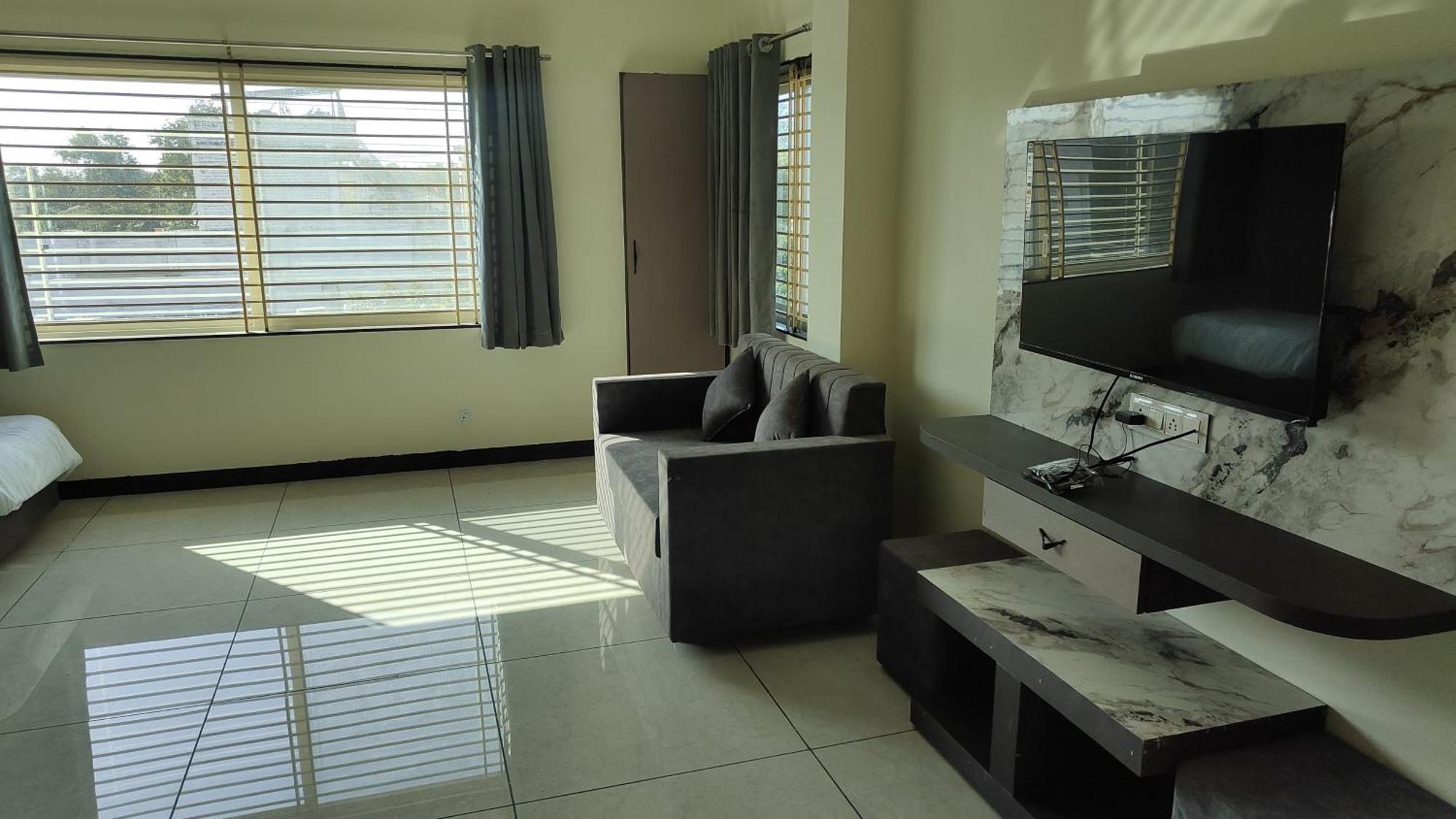 Yashomati Hotel Maheshwar Ngoại thất bức ảnh