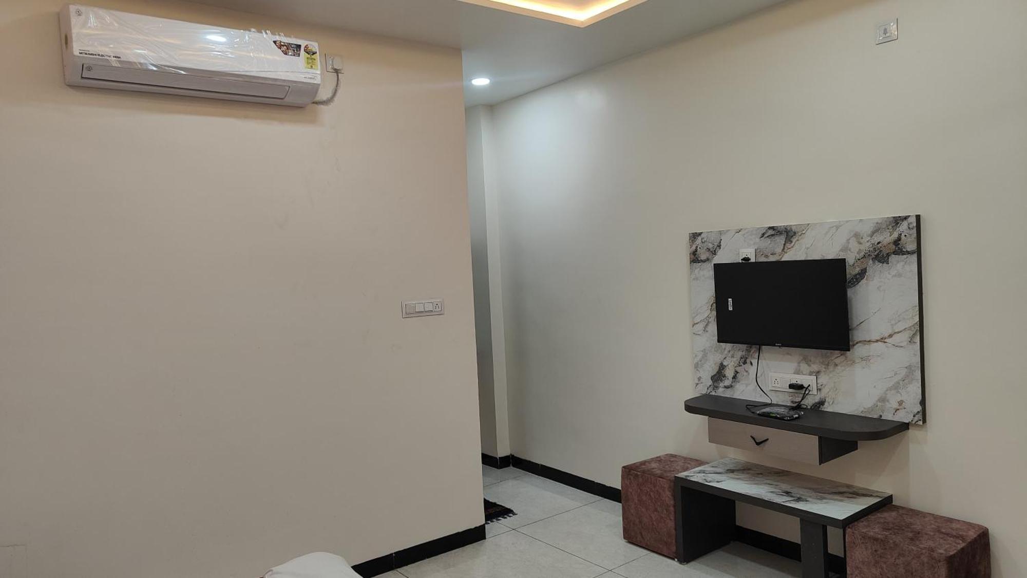 Yashomati Hotel Maheshwar Ngoại thất bức ảnh